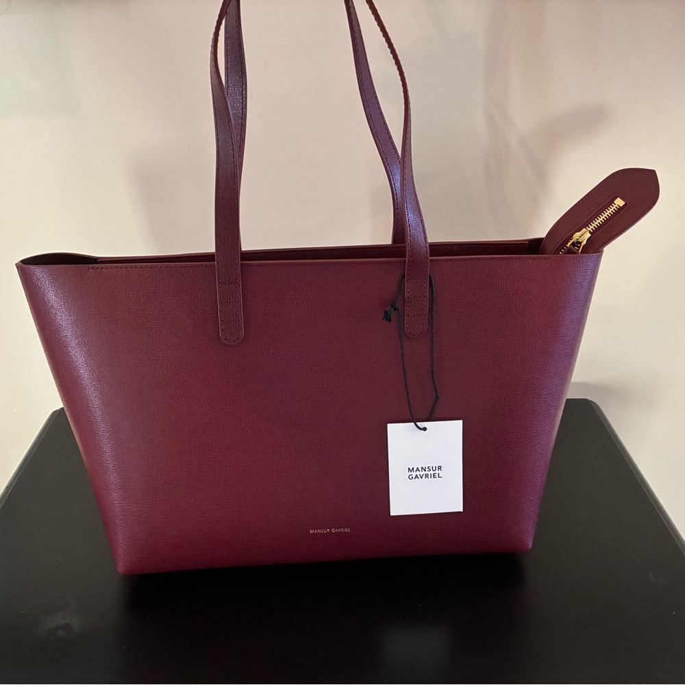 Mansur Gavriel Claret small zip Tote